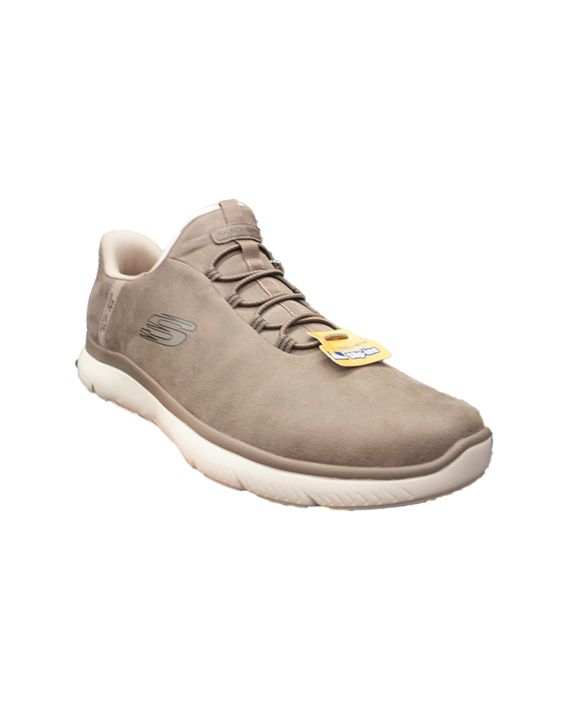 Tenis marca Skechers de color cafe